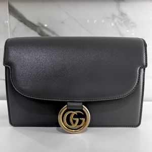 Gucci Shoulder Bag
Women's Gray Torchon Double G Leather 100% AUTHENTIC